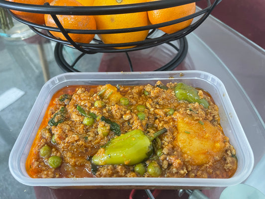 Qeema Alu Matar (Mince curry)